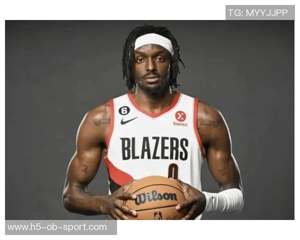 格兰特表现出色19投8中砍下29分6篮板4助攻并完美罚球9中9